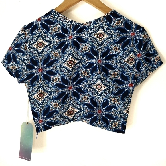 Show Me Your Mumu Miami Crop Top in Copacabana - Picture 5 of 8